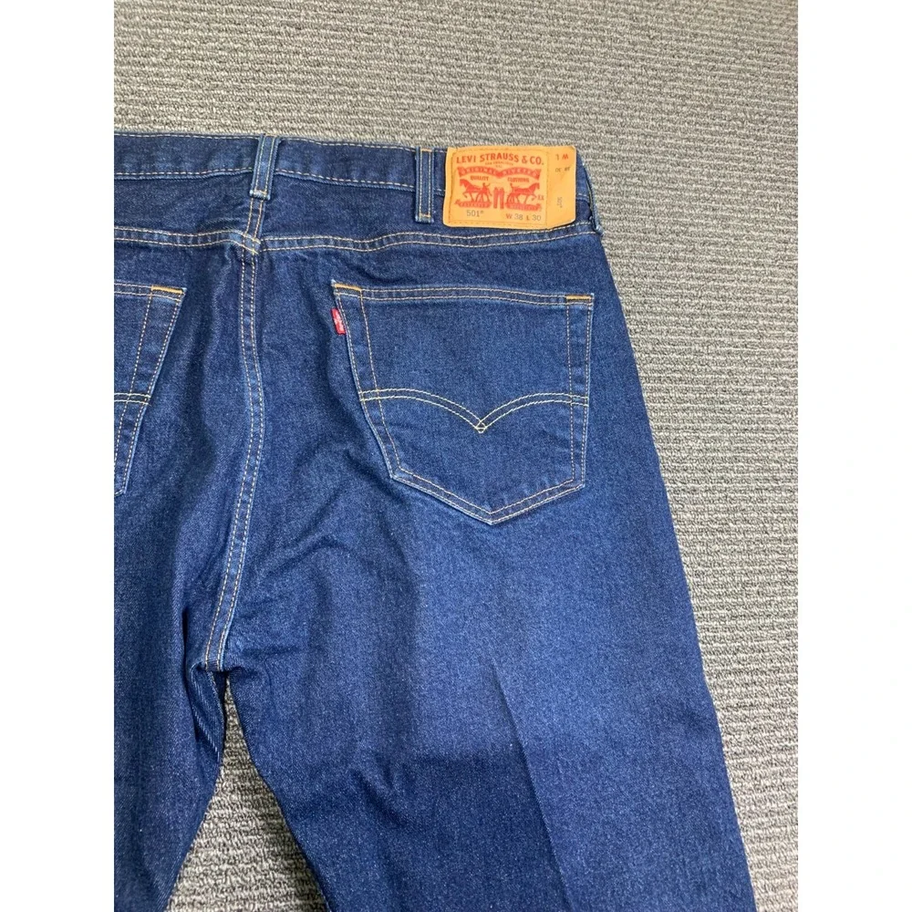 Levi's 501 Mens Jeans 38x30 Blue Denim Button Fly Straight Leg Regular Fit